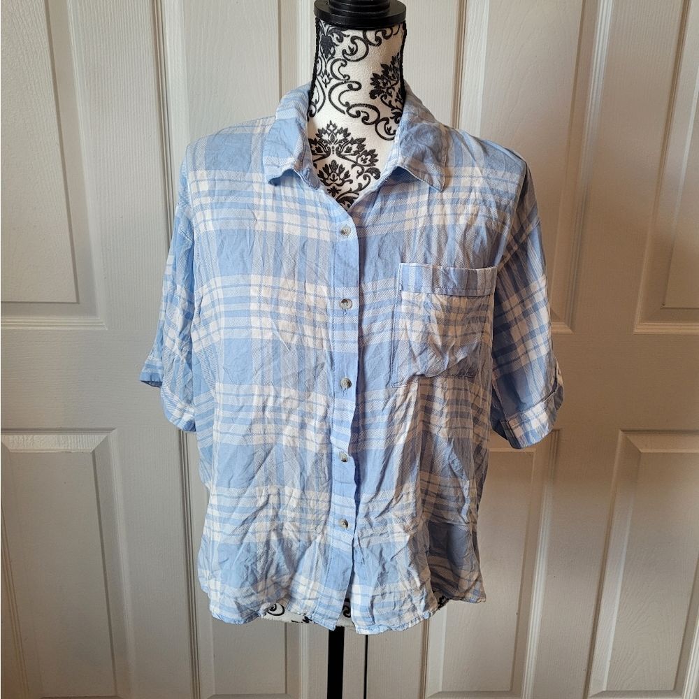 Hint of blush blue plaid woman's button up Short sleeve top